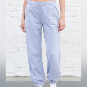 brandy Melville, John Galt, Rosa sweats